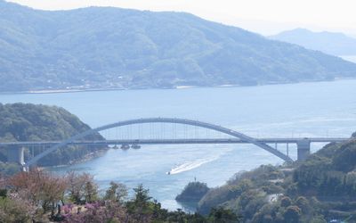 開山公園 展望台より望む大三島橋