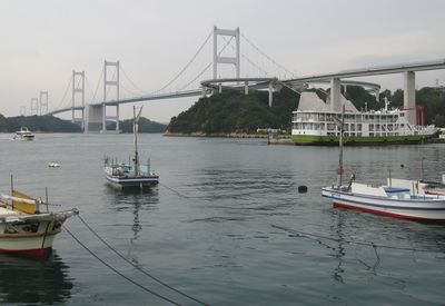 道の駅よしうみいきいき館より望む来島海峡大橋