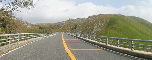 福岡県道28号 直方行橋線 千貫岩付近