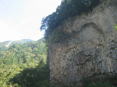 巌立峡