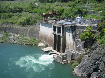 新丸山発電所 のぞみ橋より