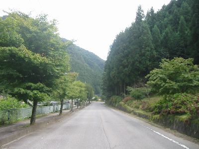 群馬県道43号下仁田軽井沢線 下仁田町西野牧 芝ノ沢