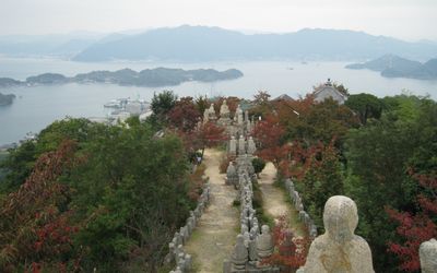 白滝山展望台より望む五百羅漢・細島