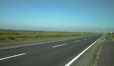 国道244号 浜小清水原生花園より