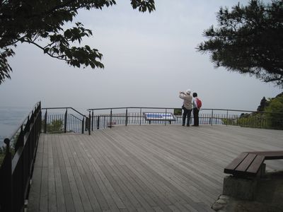 掬星台 西側の展望デッキ