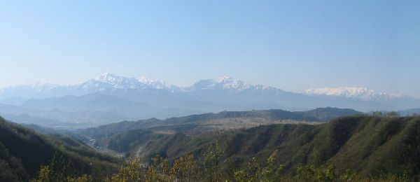 三ツ峯いこいの森 展望台より望む越後三山