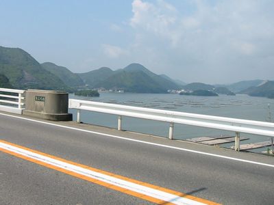 片上大橋から望む片上湾