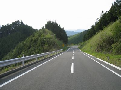 木山街道・真庭広域農道 真庭市月田