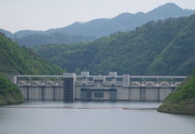 苫田ダム 奥津湖の対岸より