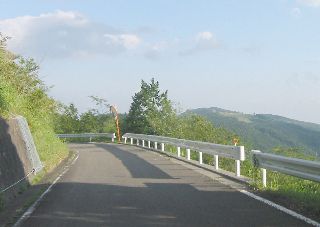 林道勘行峰線 県民の森センター〜キャンプ場