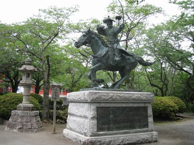 流鏑馬像