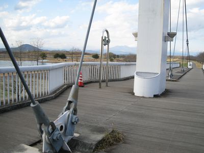 勝山パークブリッジ むすびの鐘
