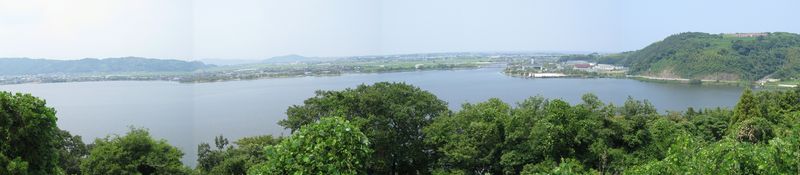 出雲山展望駐車場より 東郷池