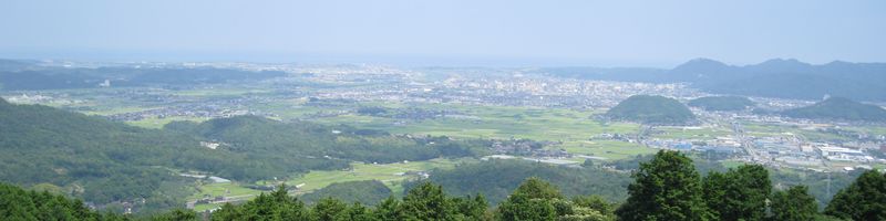 鳥取放牧場風力発電所より 鳥取平野、日本海