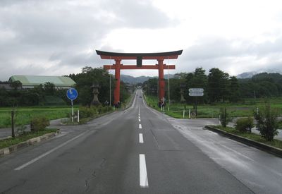 山形県道47号鶴岡羽黒線 鶴岡市羽黒町玉川 大鳥居