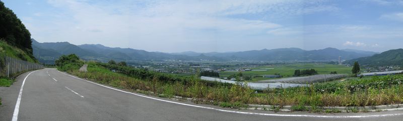 蔵王山麓広域農道 上山市須田坂