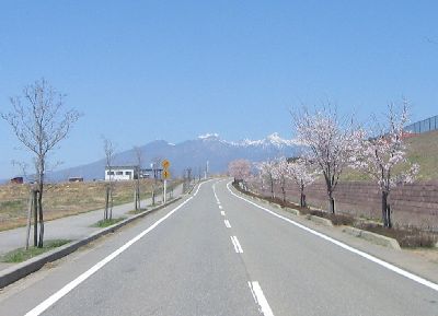 茅ヶ岳広域農道より八ヶ岳